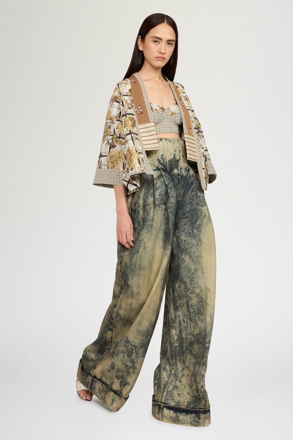 Short Kimono In Floral Brocade And Microcheck