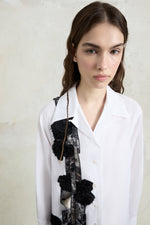 Asymmetric Robespierre with Floral Insert