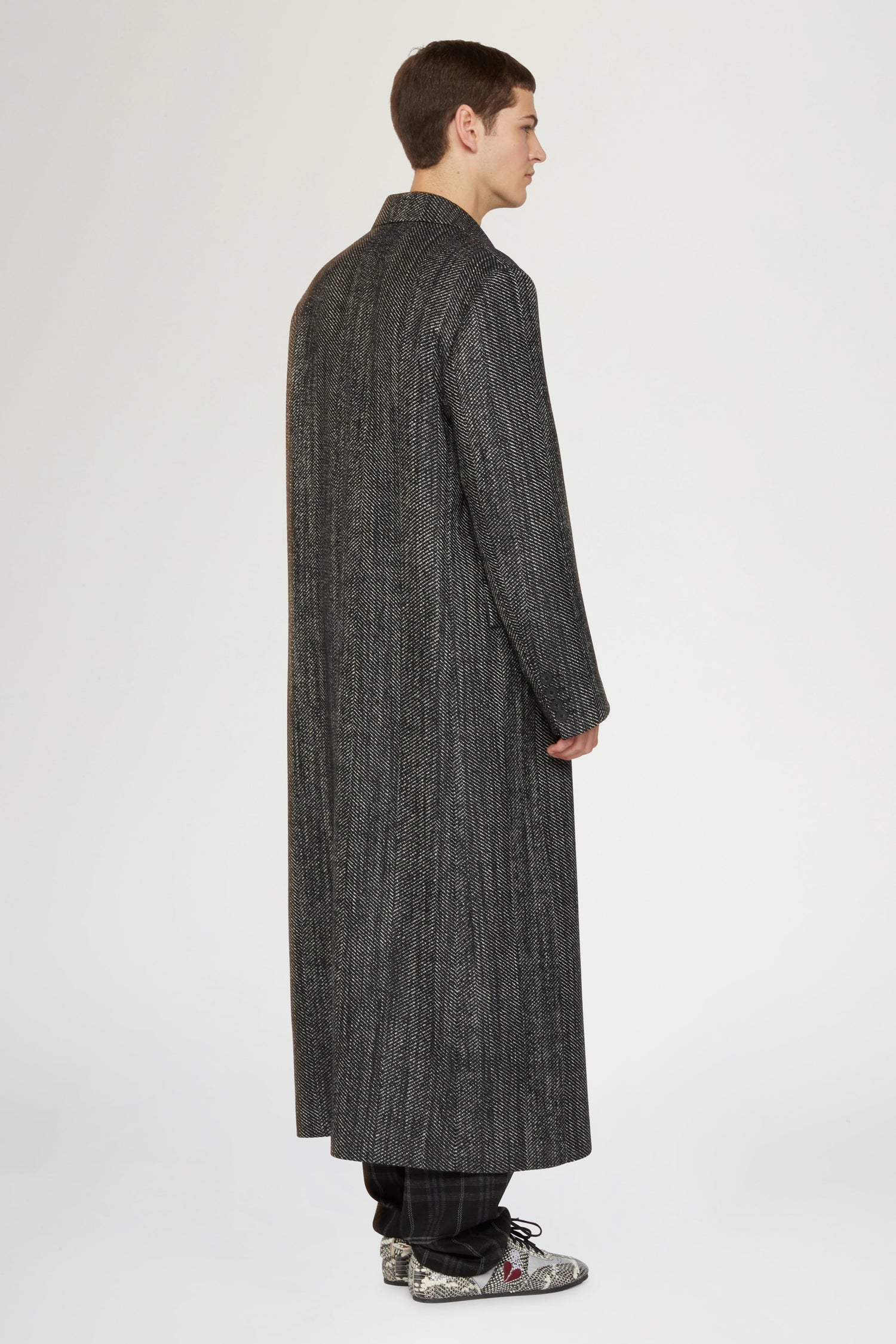 Long Tailored Coat in Wool