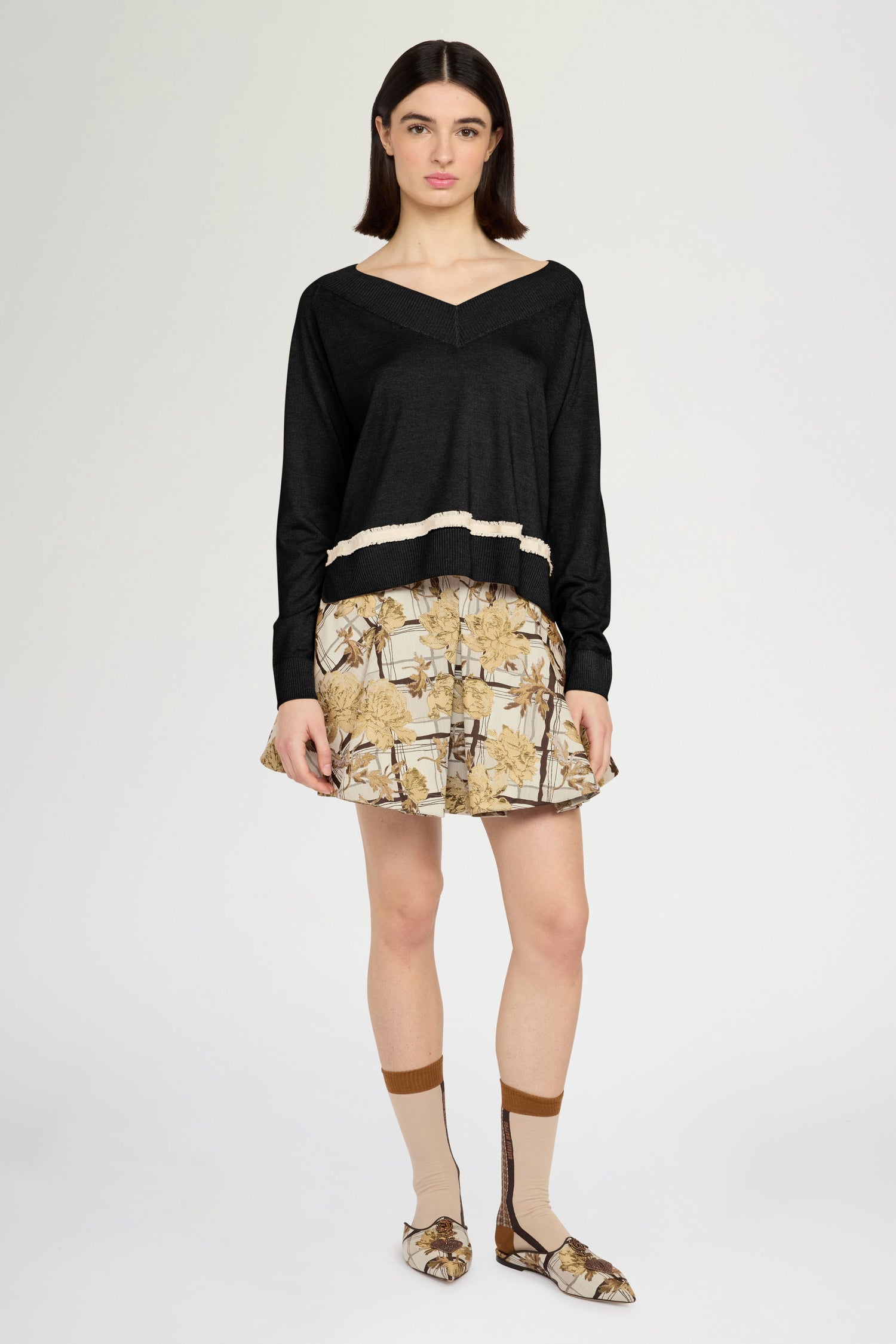 Cashmere V-Neck Sweater with Ecru Insert