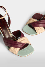 Light Blue & Bordeaux Curvy