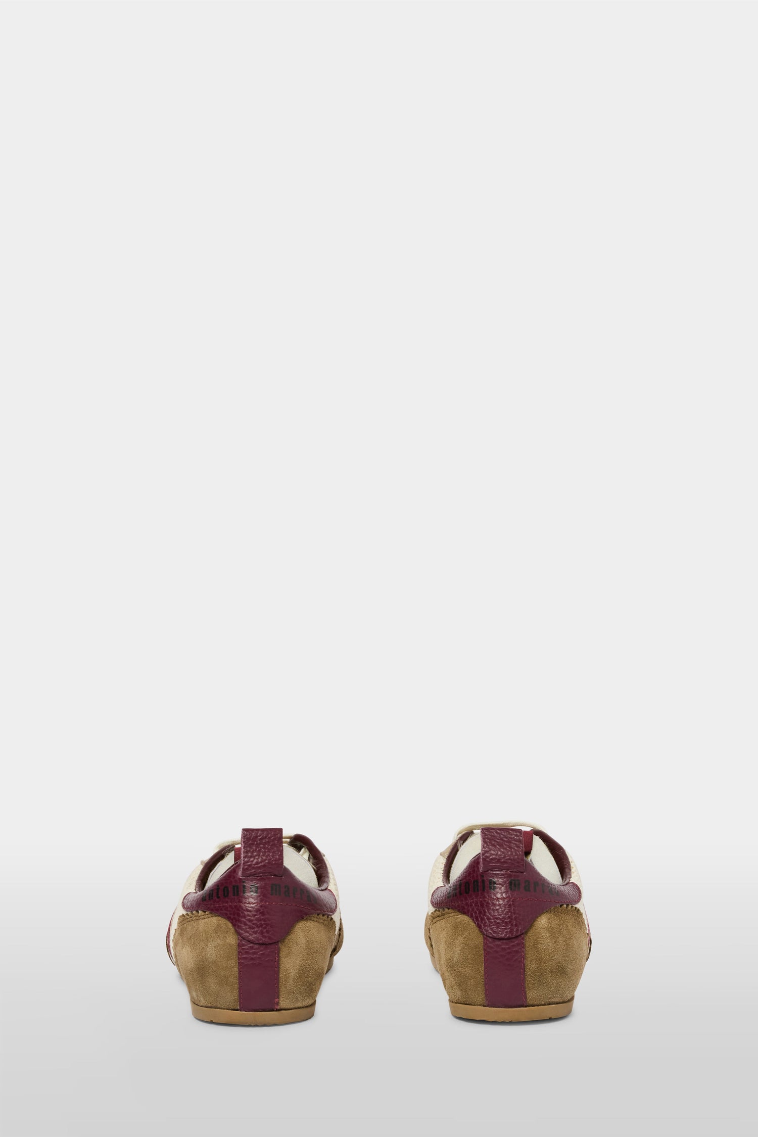 LolLove Net Sneakers